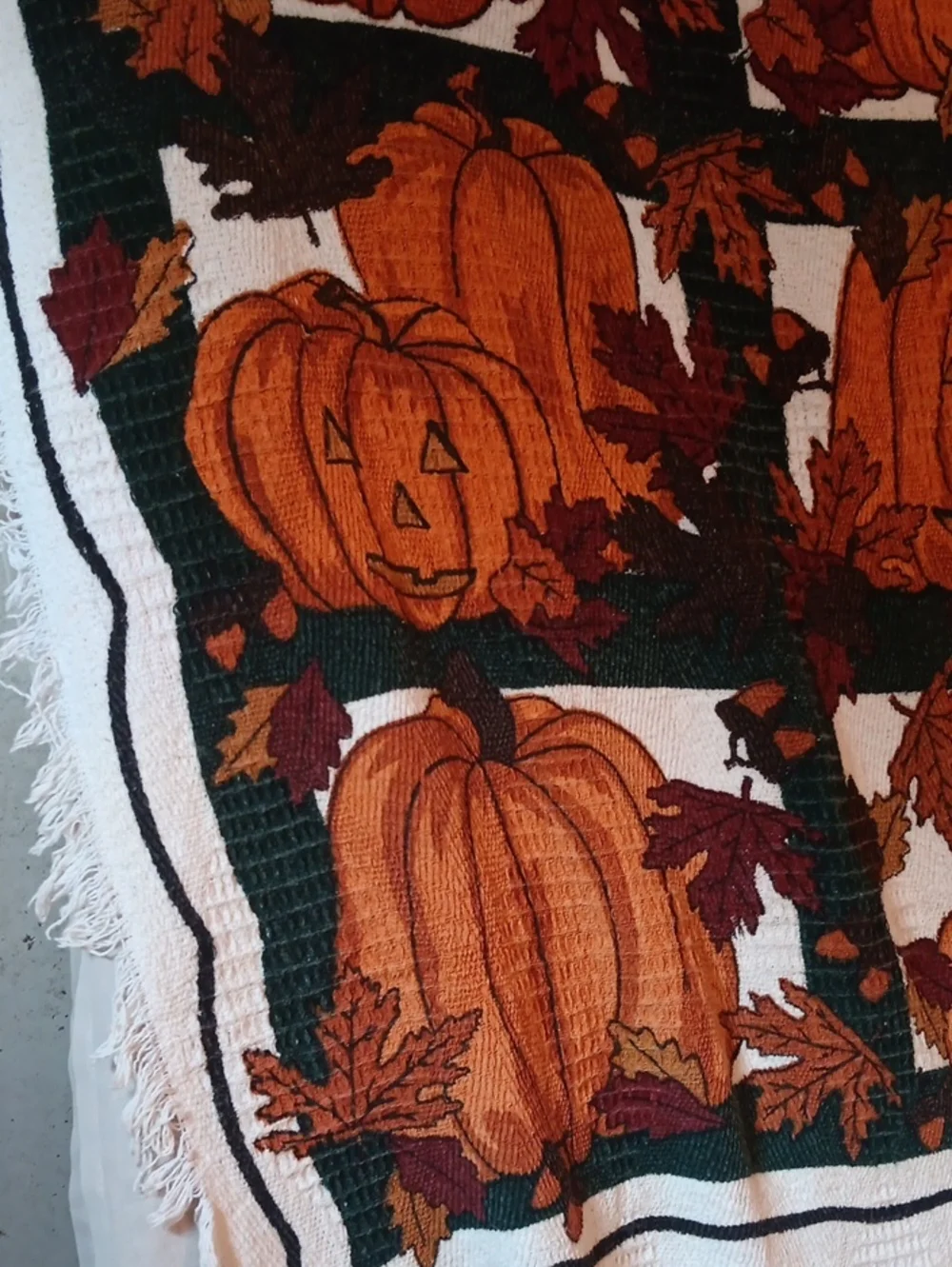 Vintage Cotton Pumpkin Throw. 52